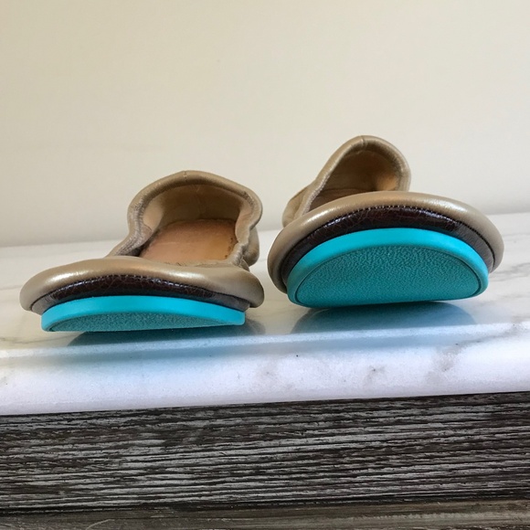 TIEKS METALLIC GOLD BALLET FLATS - Picture 3 of 12
